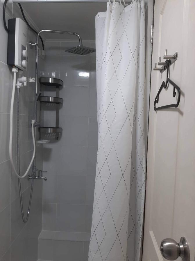 مانيلا Lovely 2 Bedroom Condo With Free Secured Parking المظهر الخارجي الصورة